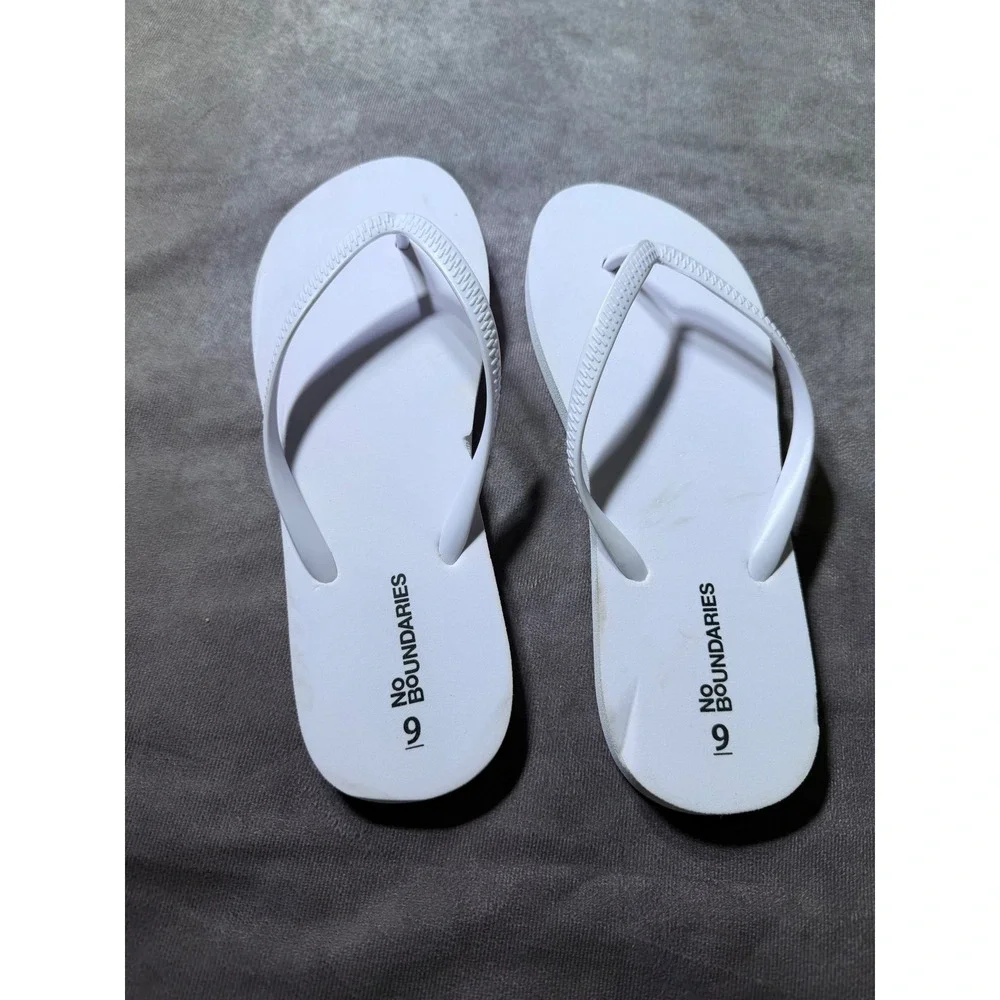 No Boundaries Mens White Flip Flop Sandals Size 9 Thong Beach Shoes 0166